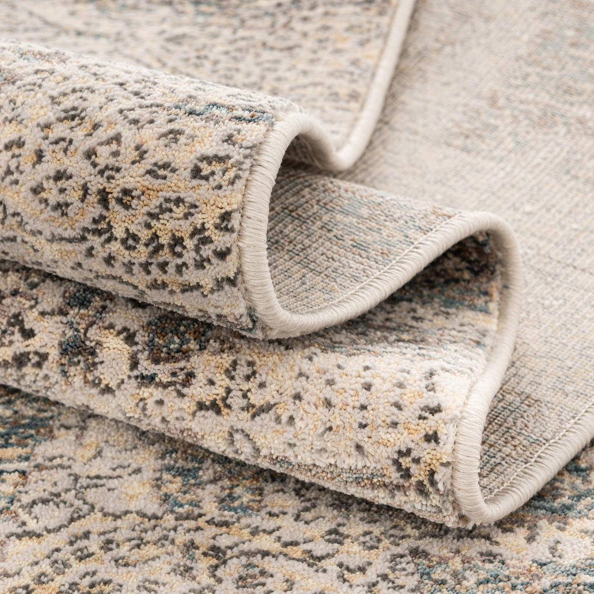 Oval Teppich Zora Modern in Elfenbein von Hadorn™ - Lifestyle Image