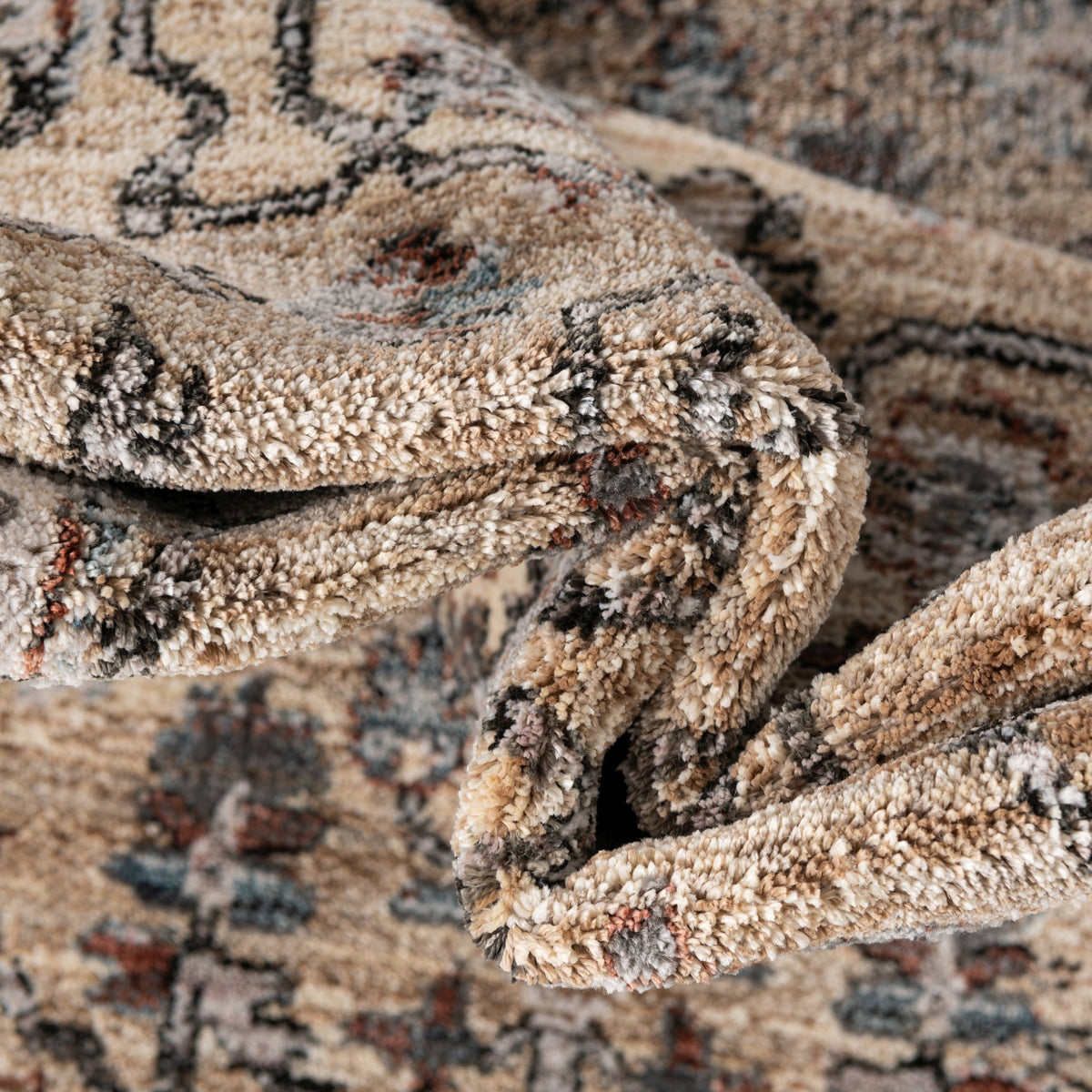 Oval Teppich Zora Blege in Braun von Hadorn™ - Lifestyle Image