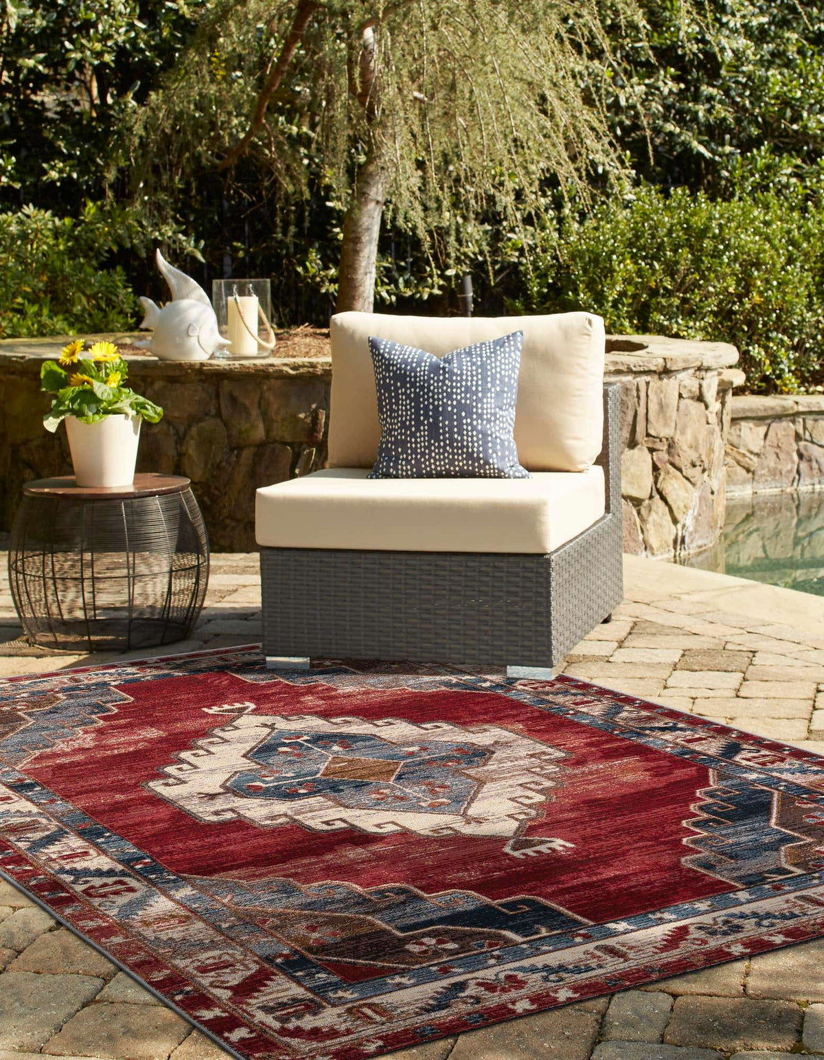 Outdoor Traditional