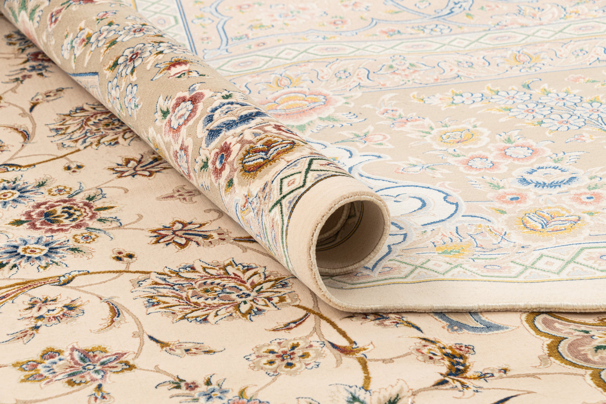 Rechteck Teppich Ghom Design in Beige von Hadorn™ - Lifestyle Image