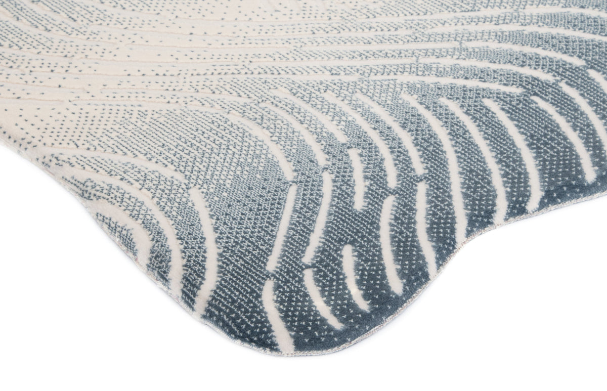 Rechteck Teppich Royal Wavy in Blau von Hadorn™ - Lifestyle Image