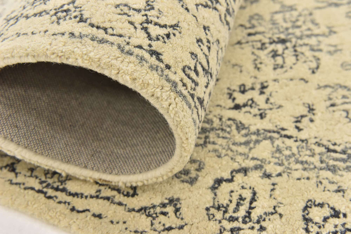 Wolle Teppich Luna in Beige von Hadorn™ - Lifestyle Image