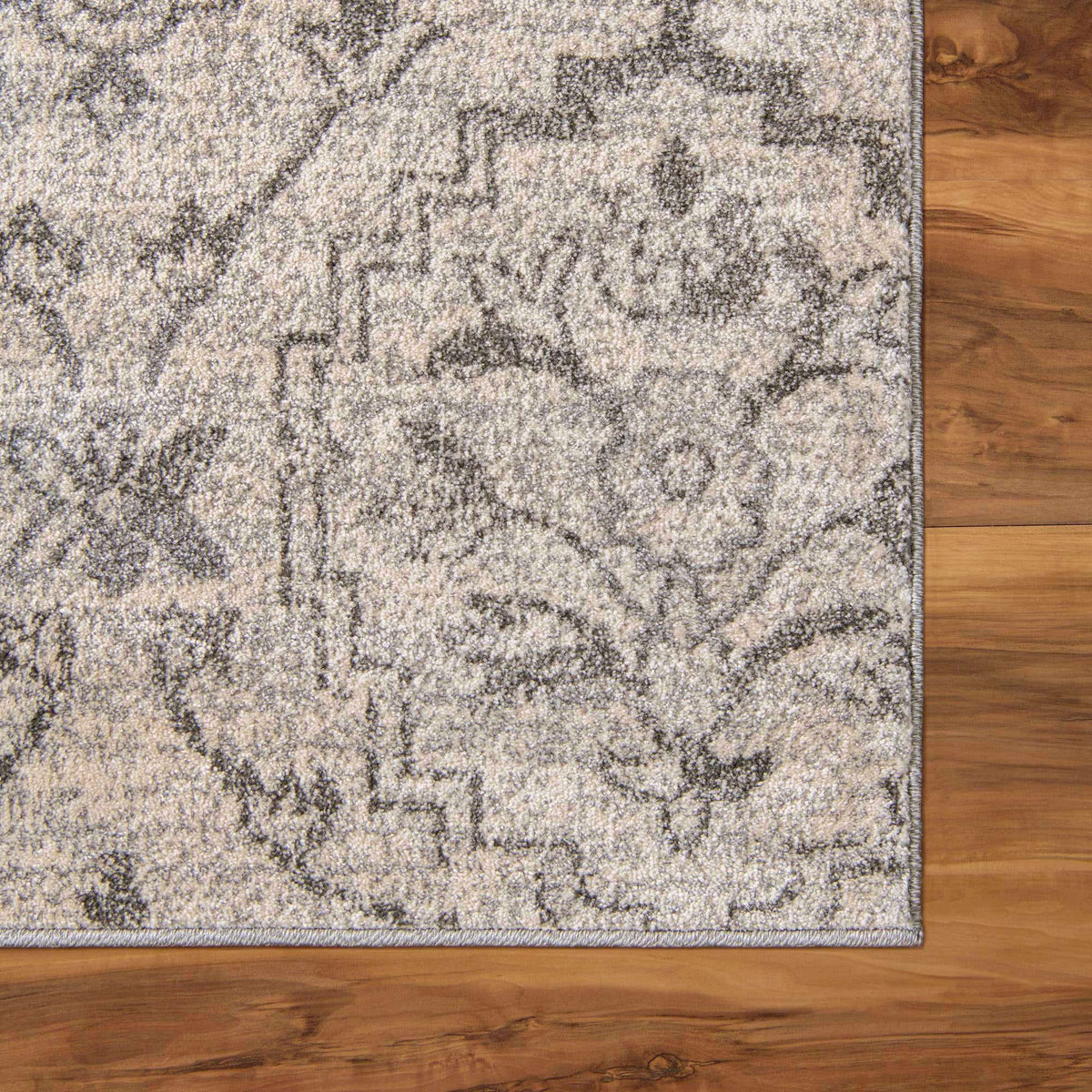 305 x 216 Damask