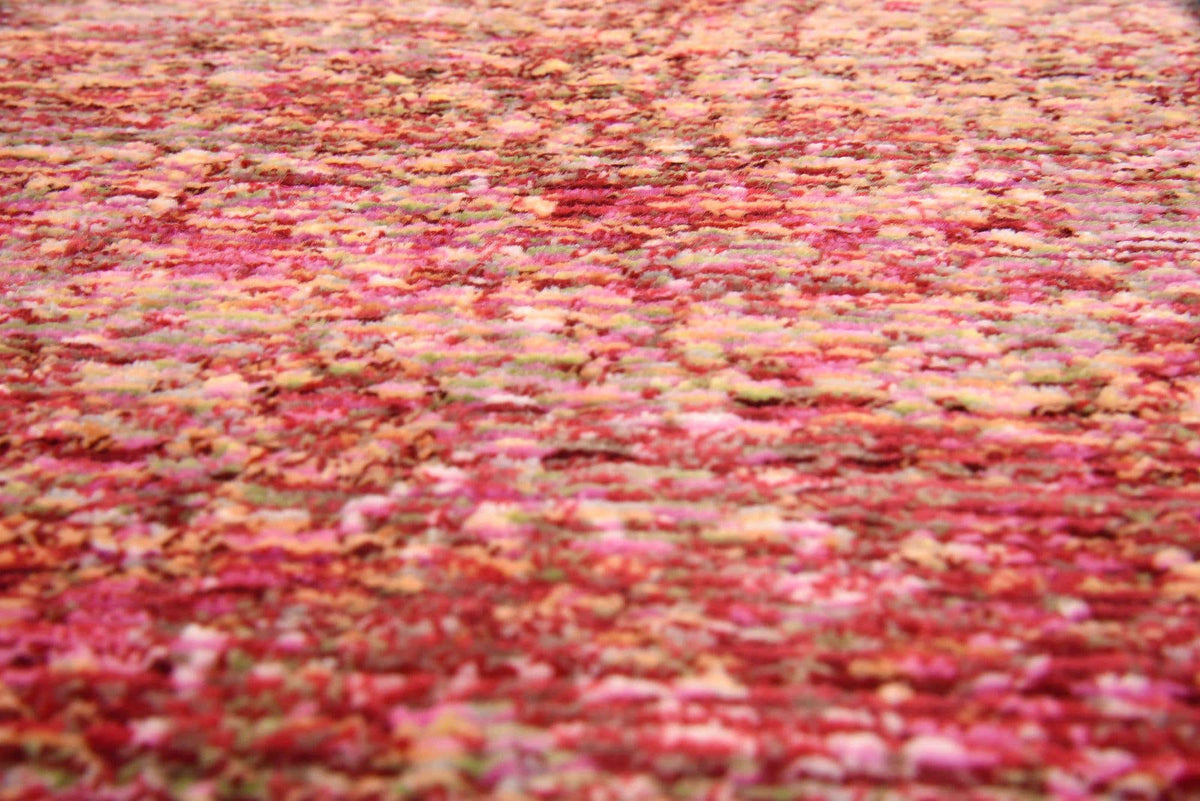 Quadratisch Teppich Aqua in Rot von Hadorn™ - Lifestyle Image