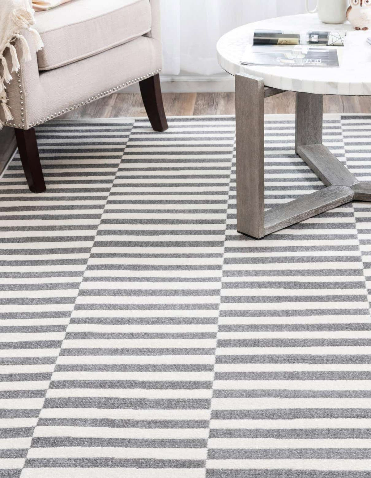 Rechteck Teppich Tribeca in Dunkelgrau von Hadorn™ - Lifestyle Image