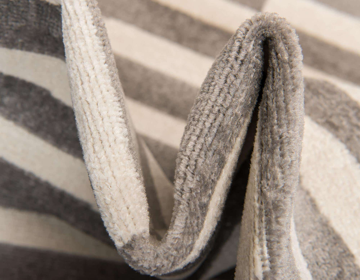 Rechteck Teppich Tribeca in Dunkelgrau von Hadorn™ - Lifestyle Image