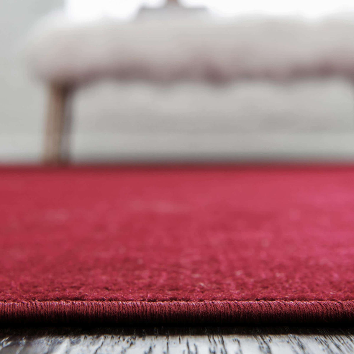 Rund Teppich Tribeca in Rot von Hadorn™ - Lifestyle Image