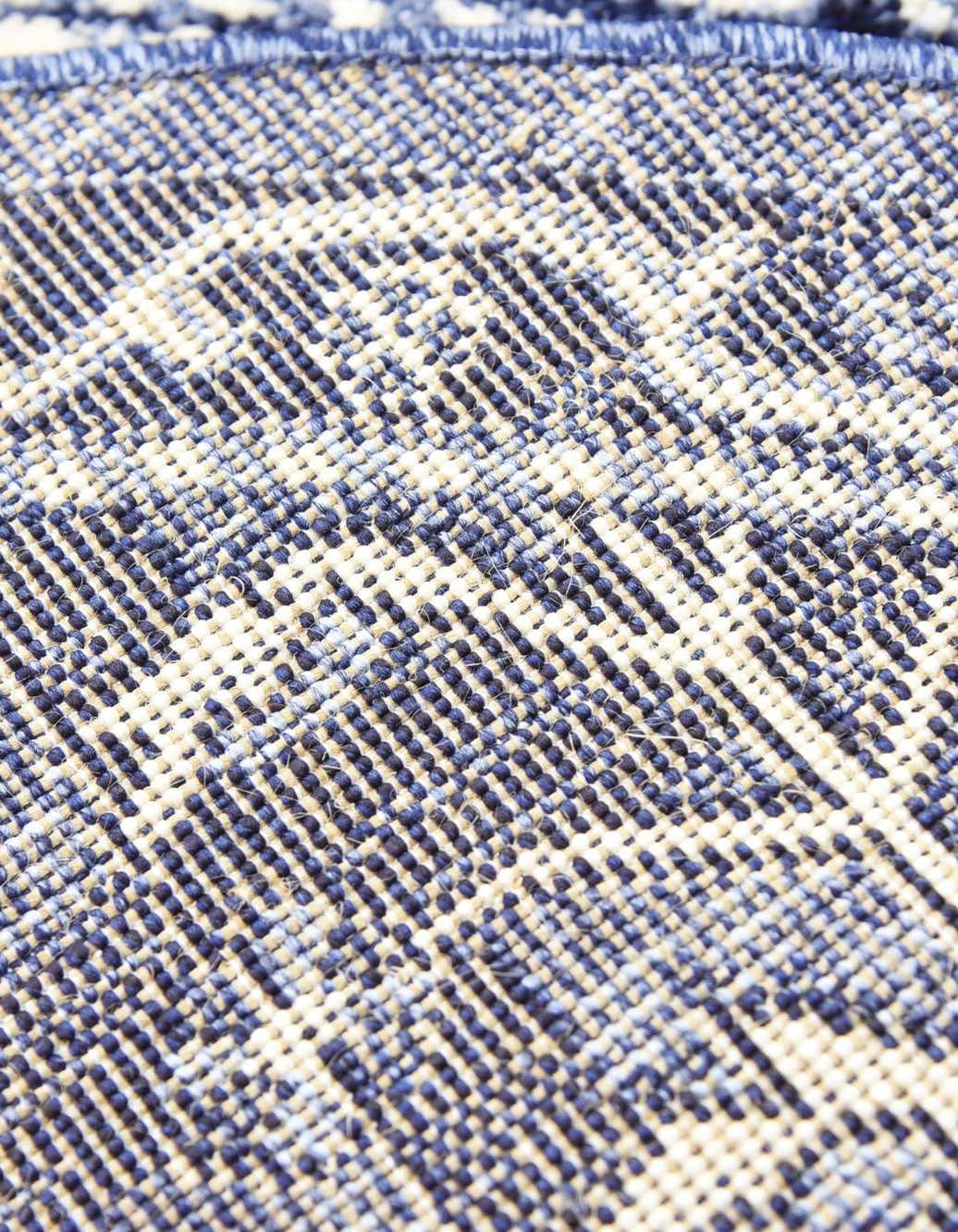 Rund Teppich Vista in Blau von Hadorn™ - Lifestyle Image