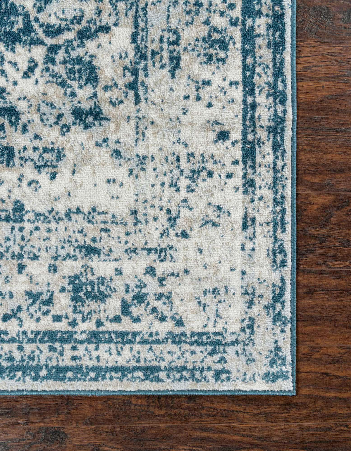 Rechteck Teppich Monaco in Blau von Hadorn™ - Lifestyle Image