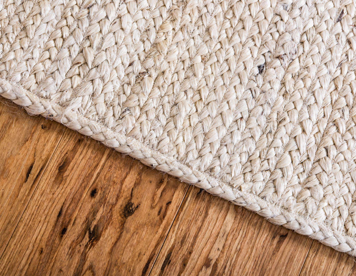Rechteck Teppich Braided Jute in Weiss von Hadorn™ - Lifestyle Image