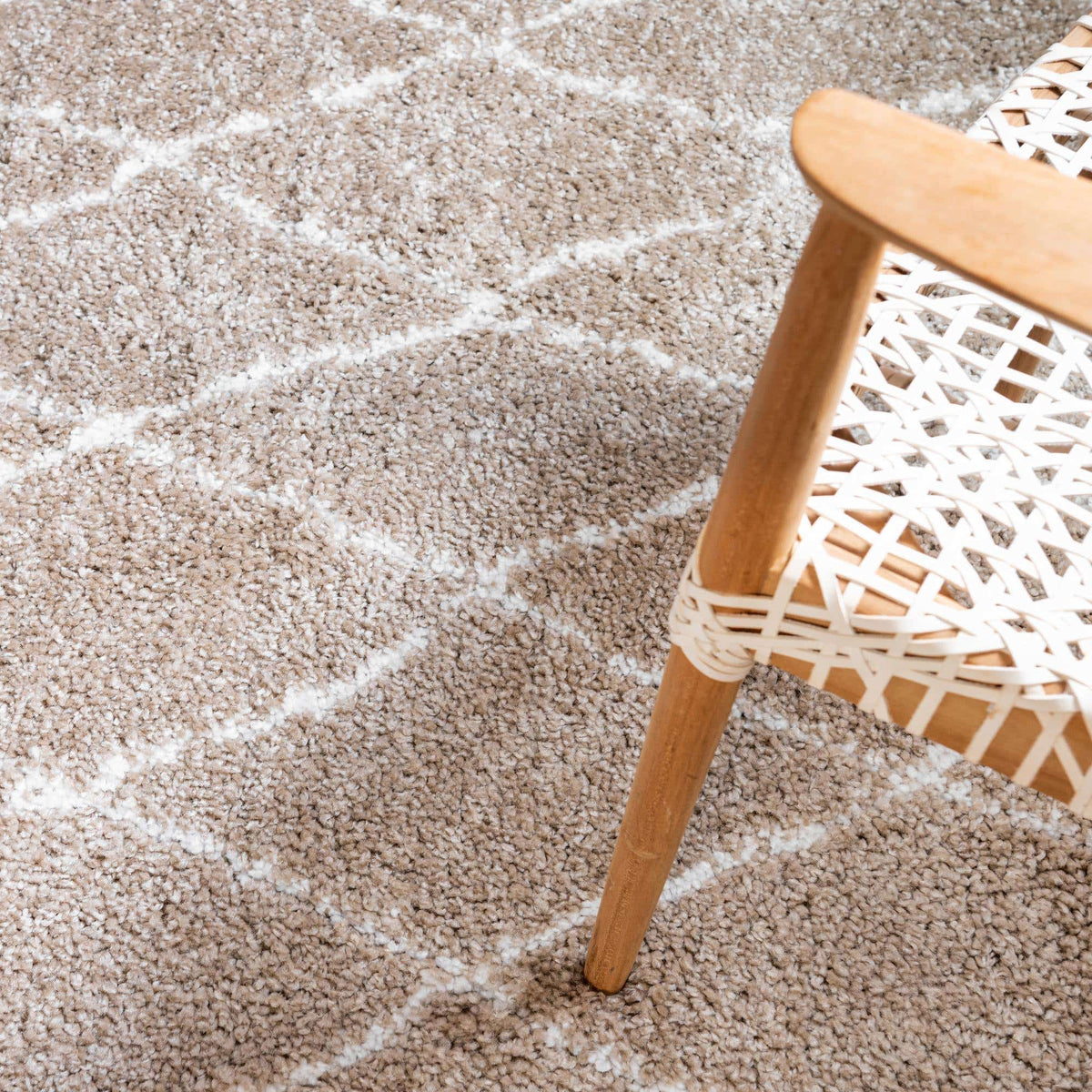 Rechteck Hochflorteppich Marrakesh Shag in Dunkelgrau von Hadorn™ - Lifestyle Image