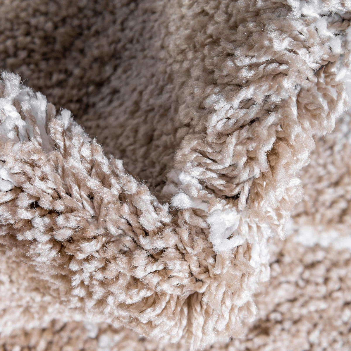 Rechteck Hochflorteppich Marrakesh Shag in Dunkelgrau von Hadorn™ - Lifestyle Image