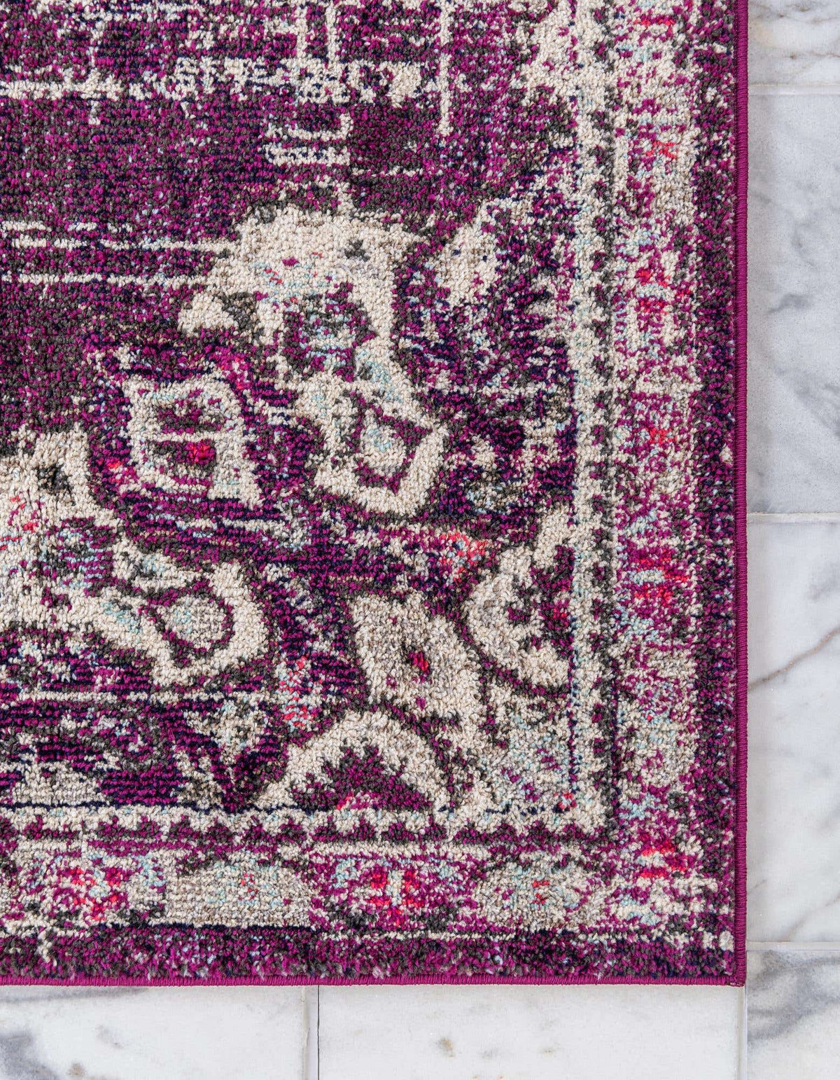Rechteck Teppich Carrington in Lila von Hadorn™ - Lifestyle Image