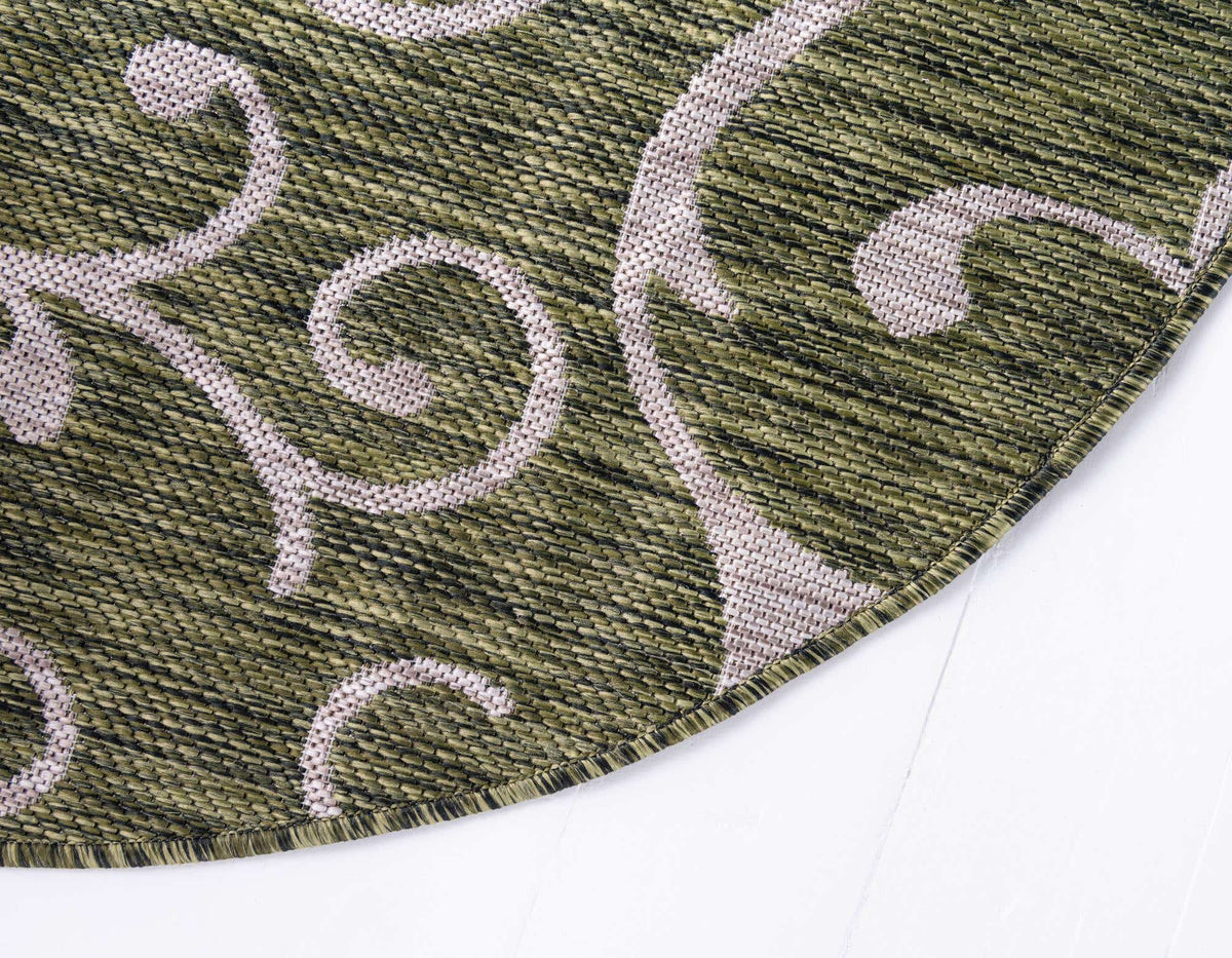 Rund Outdoor Teppich Outdoor Botanical in Grün von Hadorn™ - Lifestyle Image