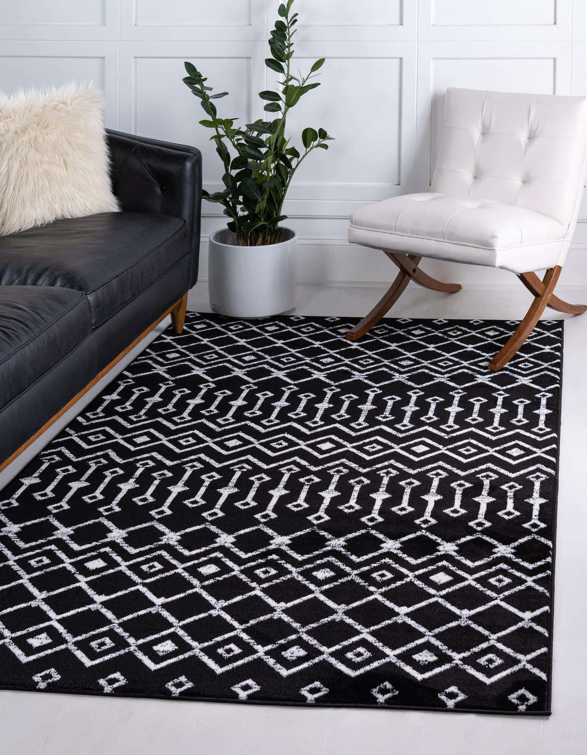 Rechteck Teppich Kasbah Trellis in Schwarz von Hadorn™ - Lifestyle Image