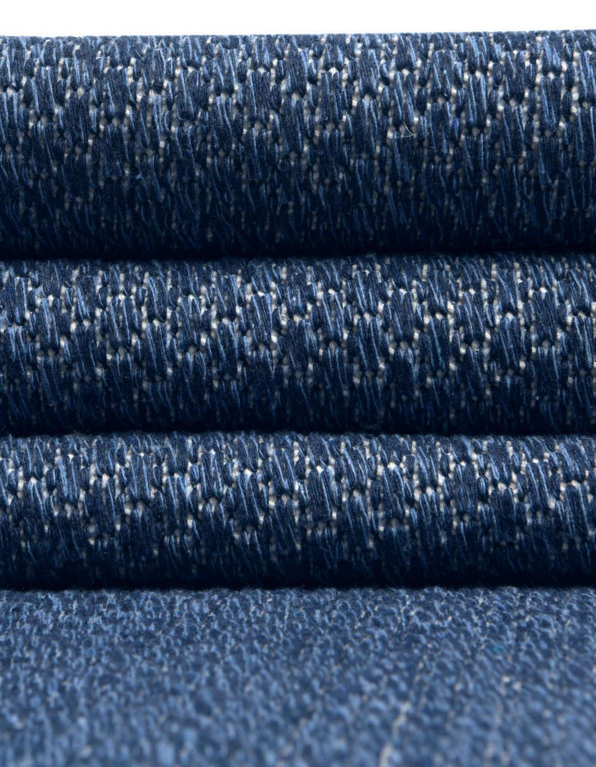 Rechteck Teppich Georgia in Marineblau von Hadorn™ - Lifestyle Image