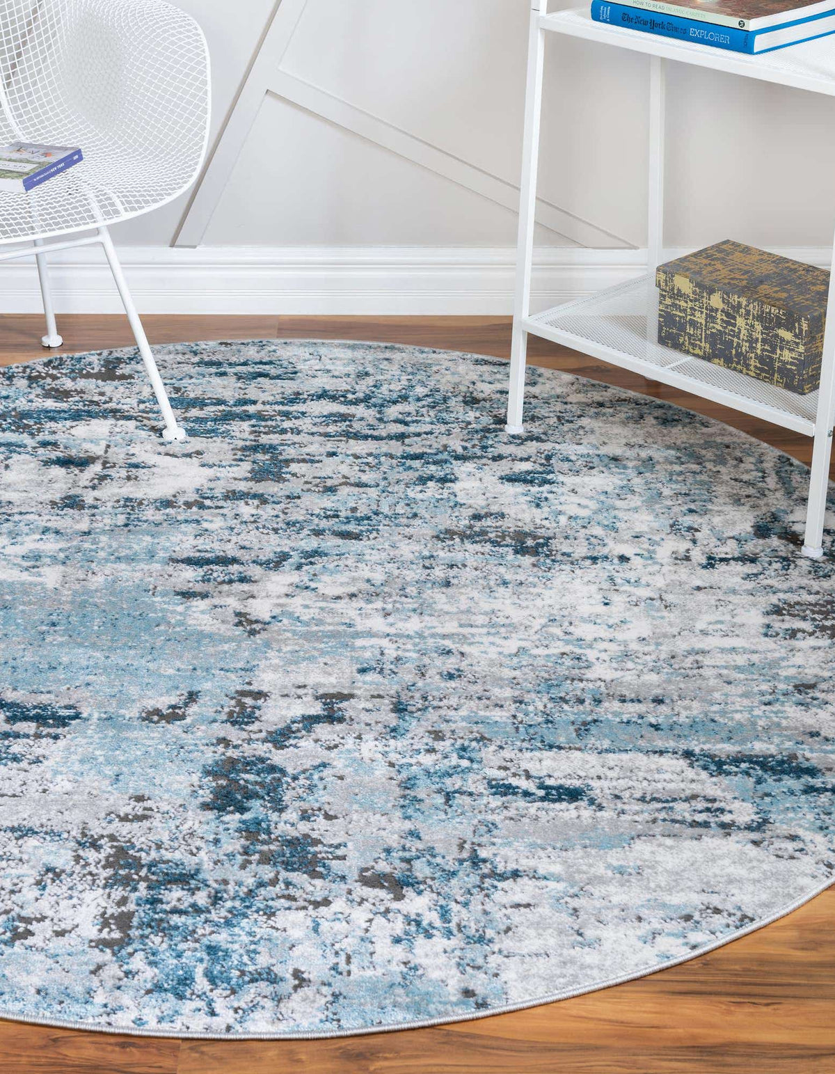 Rund Teppich Leipzig in Blau von Hadorn™ - Lifestyle Image