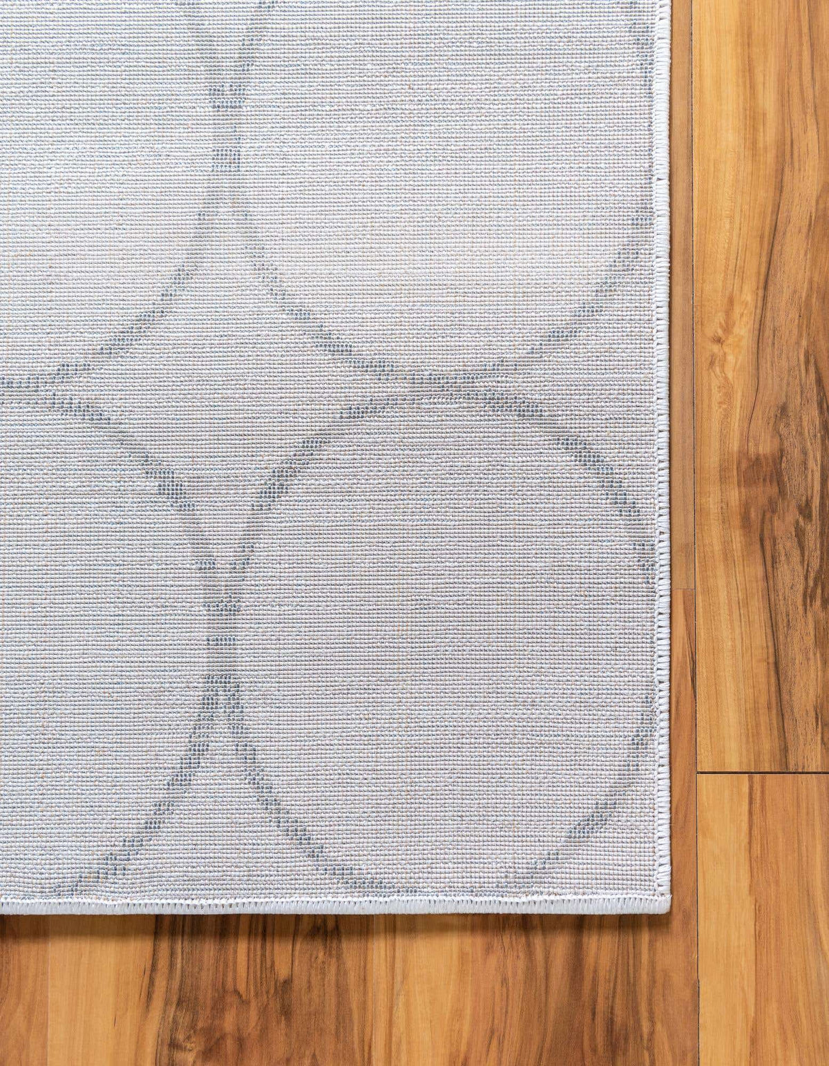 Rechteck Teppich Lattice Trellis in Weiss von Hadorn™ - Lifestyle Image