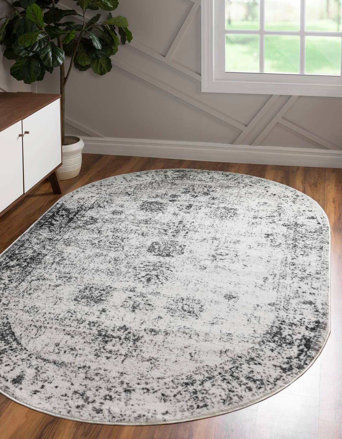 Oval Teppich Monaco in Grau von Hadorn™ - Lifestyle Image