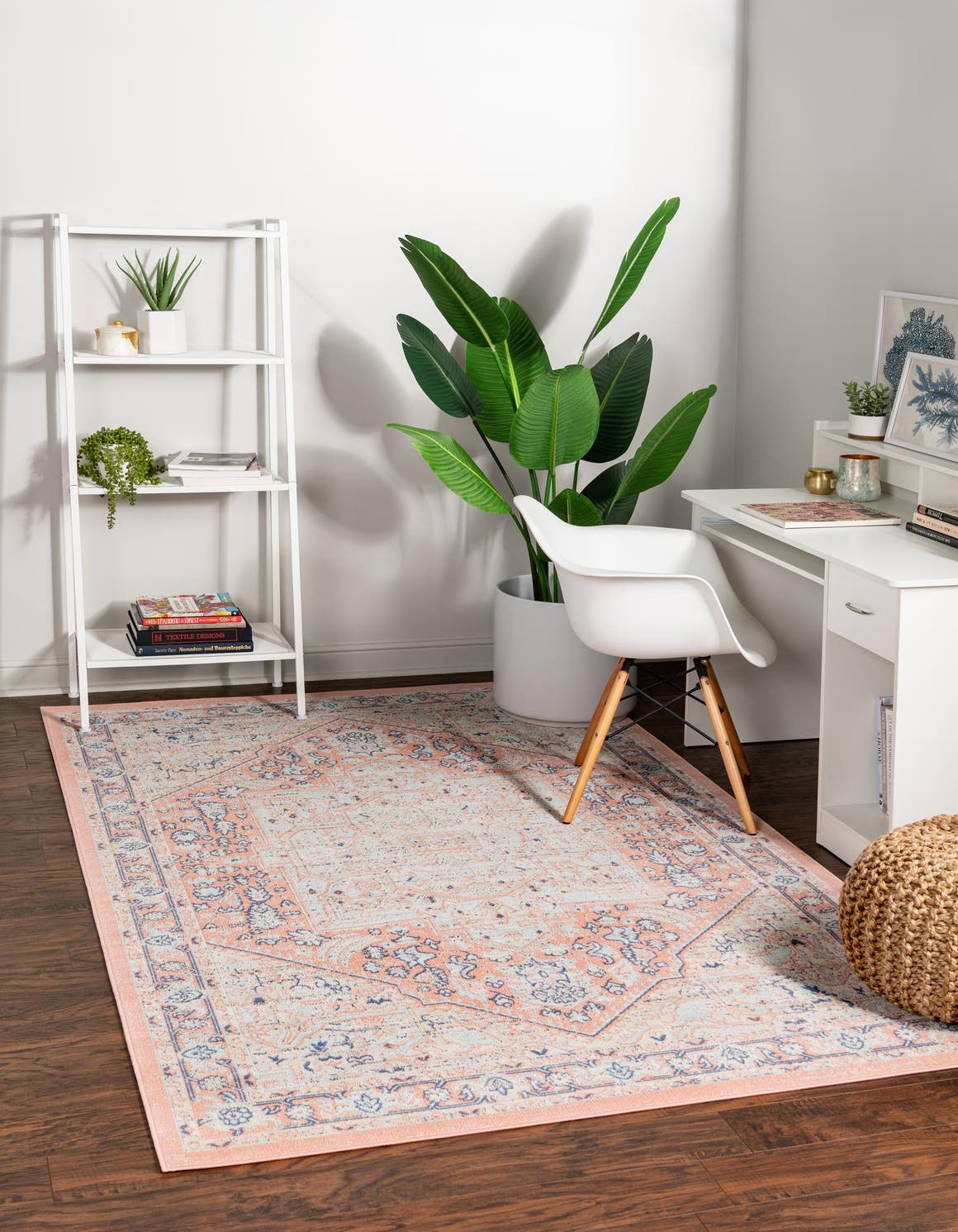 Rechteck Teppich Whitney in Powder Rosa von Hadorn™ - Lifestyle Image