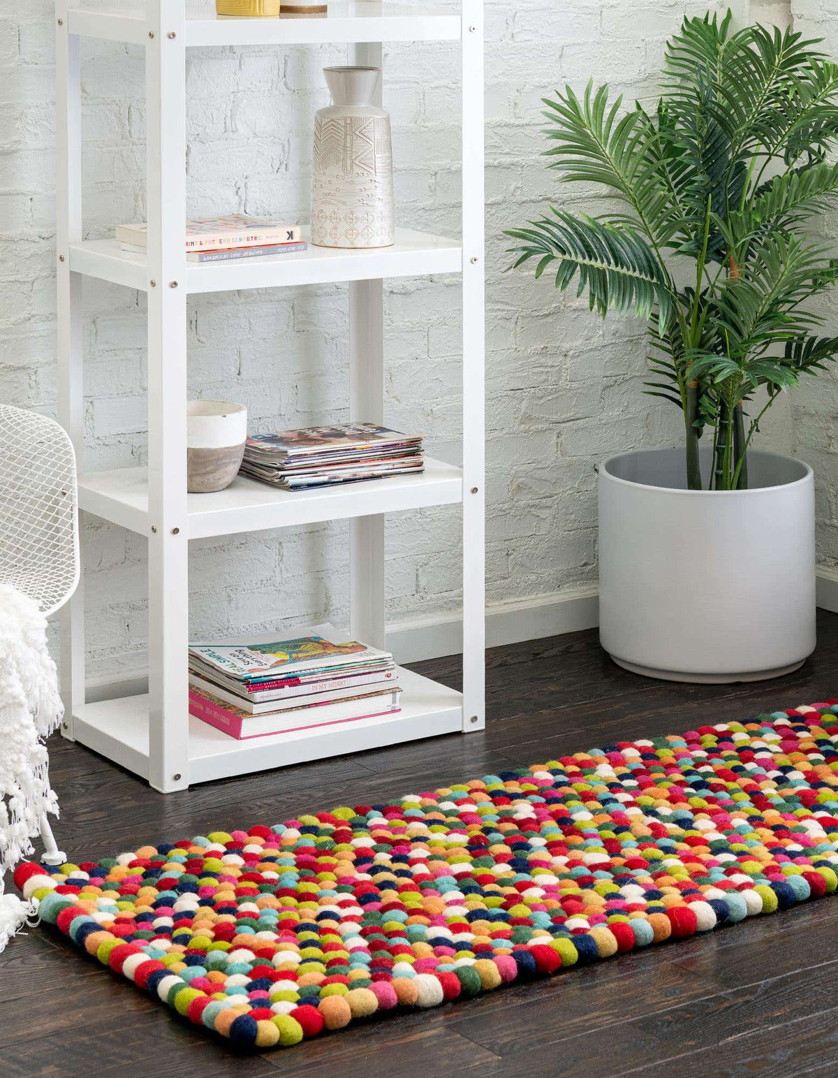 Wolle Teppich Felt Ball in Mehrfarbig von Hadorn™ - Lifestyle Image