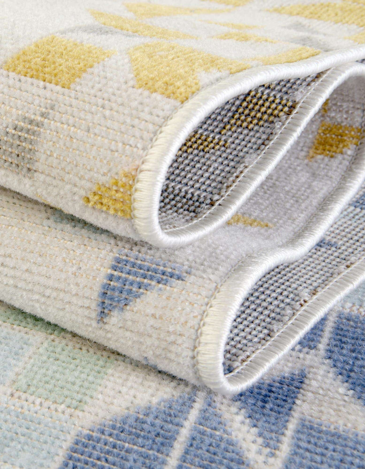 Quadratisch Teppich Lotus in Mehrfarbig von Hadorn™ - Lifestyle Image