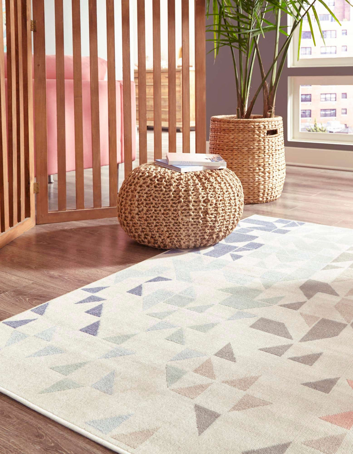 Quadratisch Teppich Lotus in Mehrfarbig von Hadorn™ - Lifestyle Image