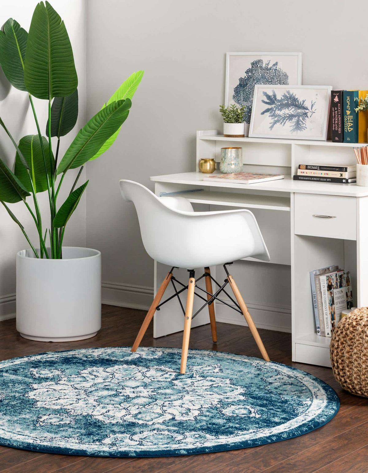 Rund Teppich Parker in Marineblau von Hadorn™ - Lifestyle Image