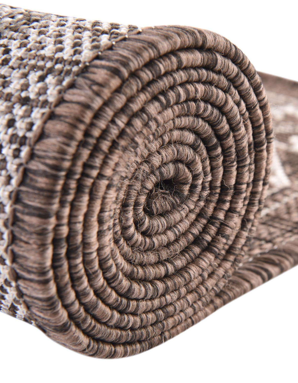 Achteck Outdoor Teppich Outdoor Aztec in Braun von Hadorn™ - Lifestyle Image