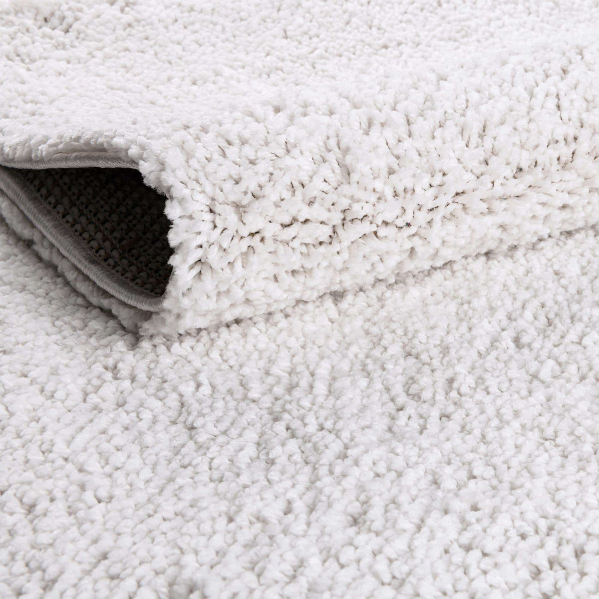 Rechteck Hochflorteppich Jill Zarin Shaggy Chic in Weiss von Hadorn™ - Lifestyle Image