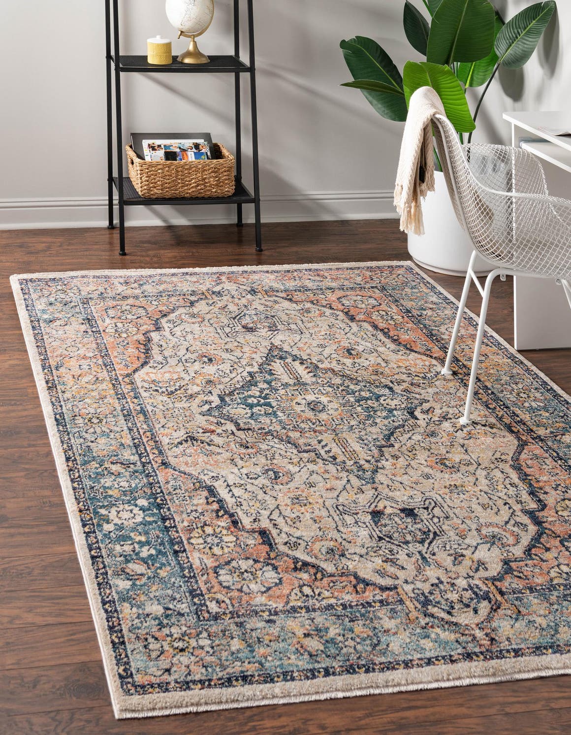 Rechteck Teppich Lola in Blau von Hadorn™ - Lifestyle Image
