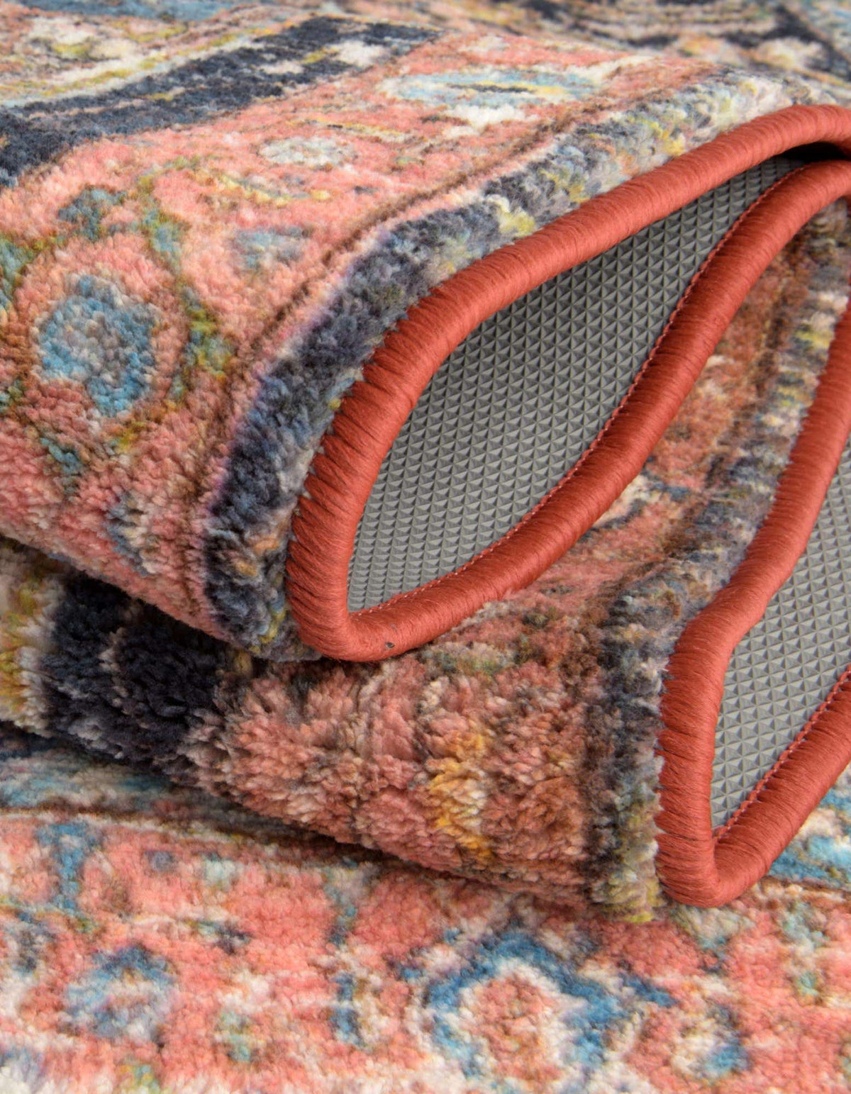 Quadratisch Teppich Medina in Mehrfarbig von Hadorn™ - Lifestyle Image