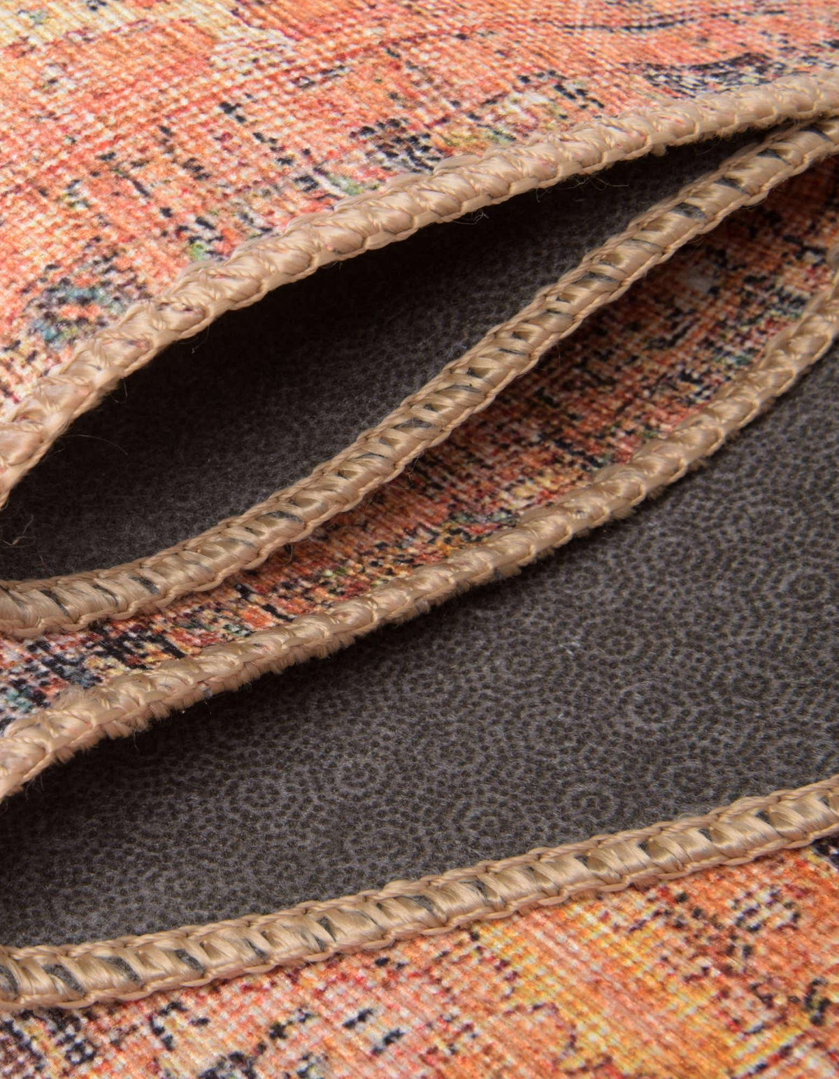 Läufer Teppich Timeless in Rostrot von Hadorn™ - Lifestyle Image