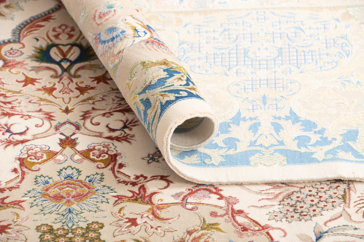 Rechteck Teppich Ghom Design in Beige von Hadorn™ - Lifestyle Image