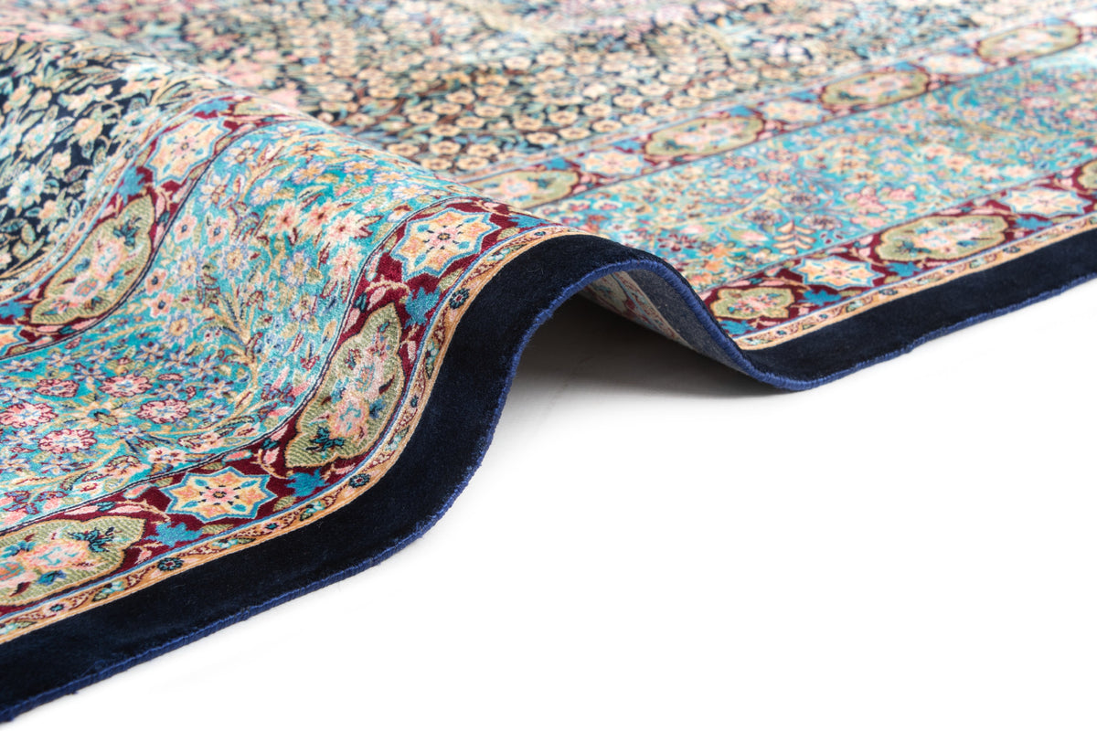 Rechteck Teppich Ghom Design in Dunkelblau von Hadorn™ - Lifestyle Image