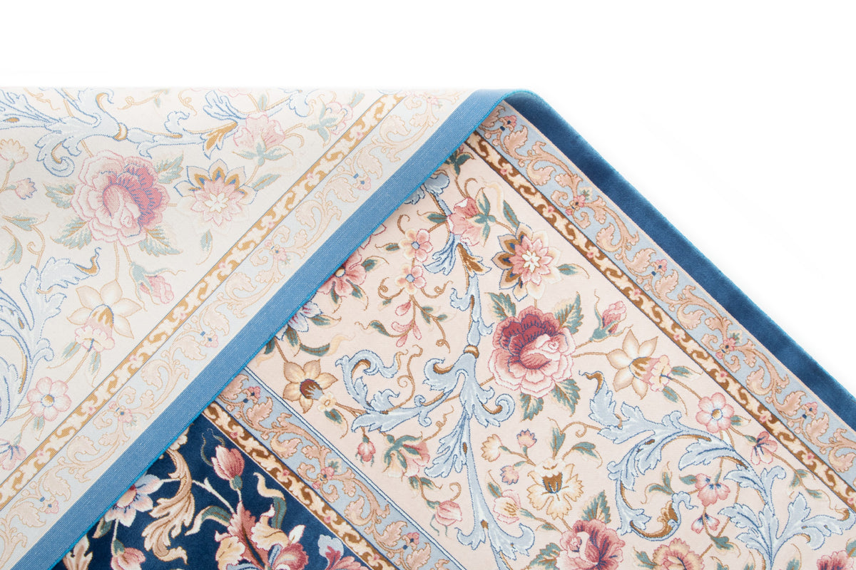 Rechteck Teppich Ghom Design in Blau von Hadorn™ - Lifestyle Image